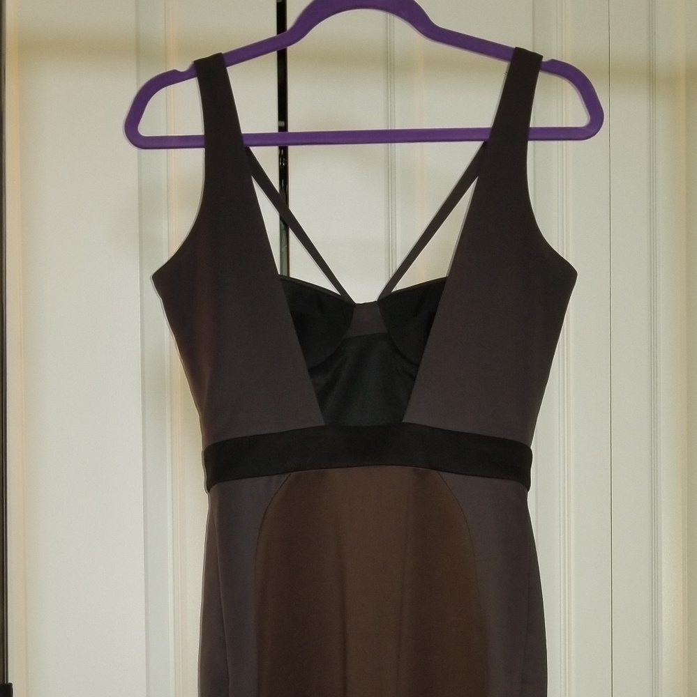 Dress - Picture 4 of 5
